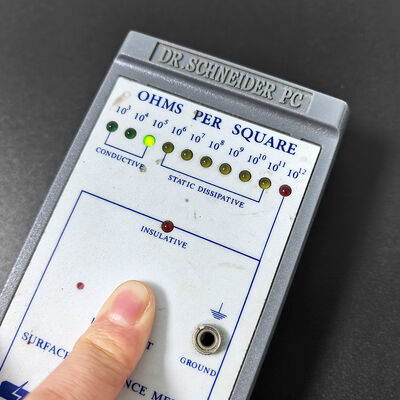 ورقة بلاستيكية من PP سوداء متجمدة مضادة للشعلة