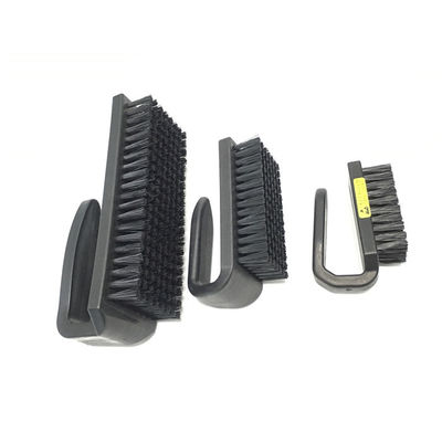 ألياف صناعية لتنظيف التفريغ الاستاتيكي فرشاة مقبض بلاستيكي على شكل حرف U لون أسود